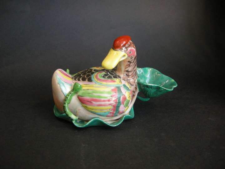 Duck on a lotus leaf porcelain famille rose